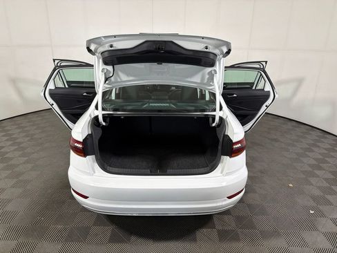 Used 2019 Volkswagen Jetta SE FWD image 21