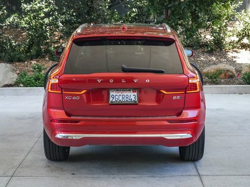 Used 2023 Volvo XC60 B5 Plus w/ Climate Package AWD/4WD image 5
