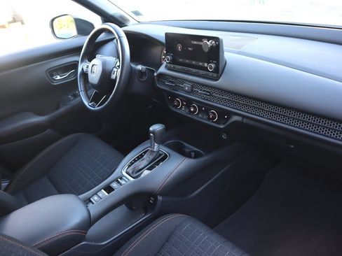 Used 2025 Honda HR-V Sport image 23