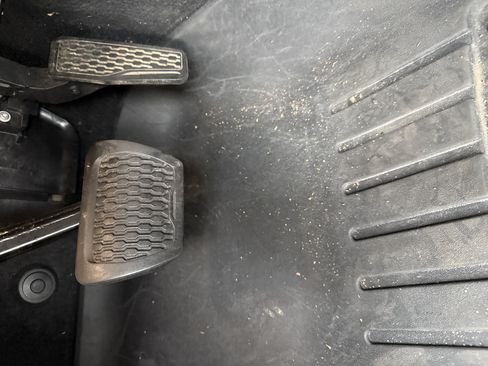 Used 2021 Jeep Wrangler Unlimited Rubicon AWD/4WD image 16