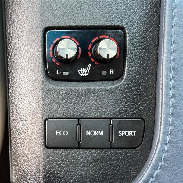Used 2013 Toyota Avalon XLE Touring FWD image 13