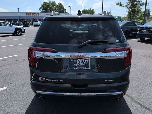 Used 2022 GMC Acadia Denali w/ Denali Ultimate Package AWD/4WD image 6