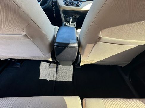 Used 2013 Toyota RAV4 LE FWD image 27