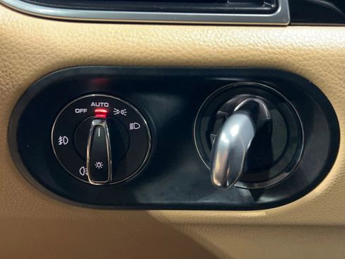 Used 2017 Porsche Macan S image 24