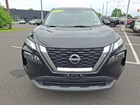 Used 2023 Nissan Rogue S AWD/4WD image 2