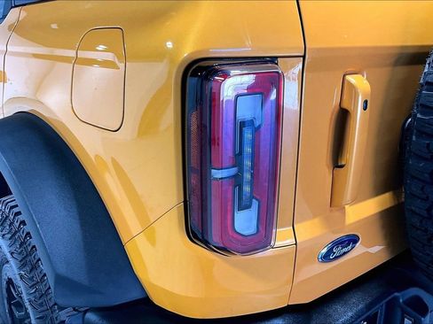 Used 2021 Ford Bronco Wildtrak AWD/4WD image 38