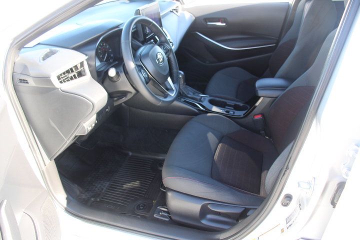 Used 2025 Toyota Corolla SE FWD image 11