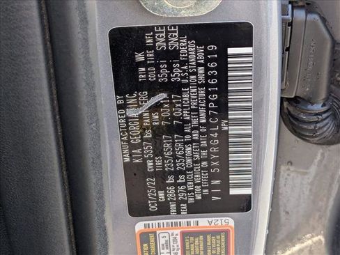 Used 2023 Kia Sorento LX image 30