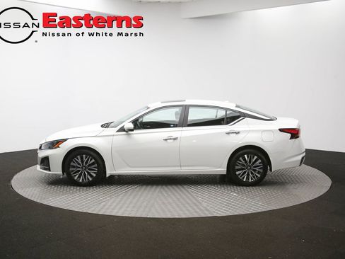 Used 2024 Nissan Altima 2.5 SV w/ SV Premium Package AWD/4WD image 59