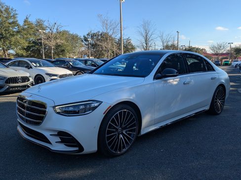 Used 2024 Mercedes-Benz S 580 4MATIC Sedan image 10
