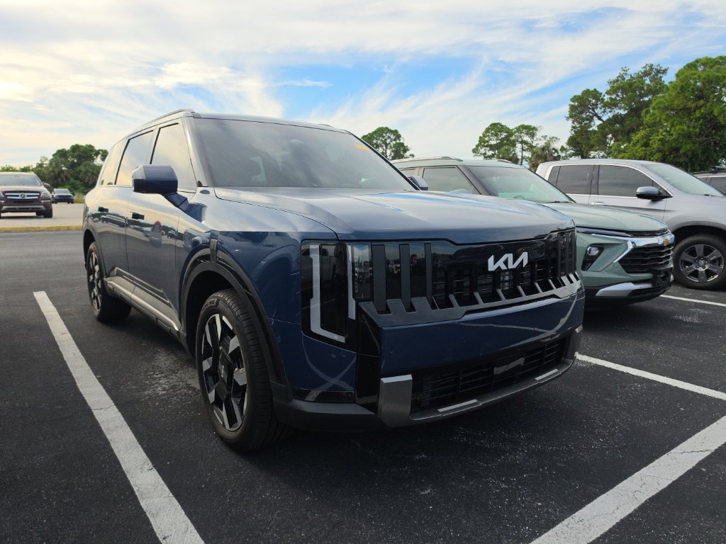 Certified 2027 Kia Telluride S FWD image 3