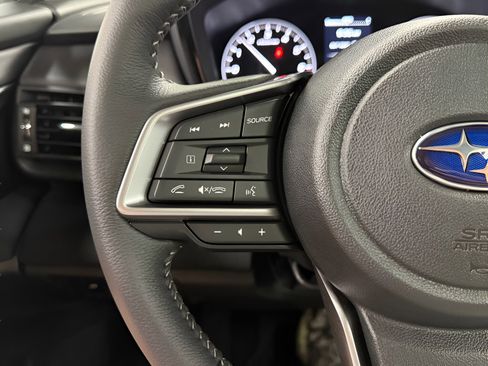 Used 2025 Subaru Legacy Premium AWD/4WD image 12