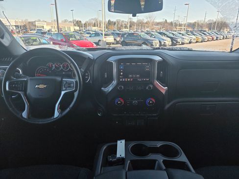 Used 2022 Chevrolet Silverado 2500 LT w/ Convenience Package image 11