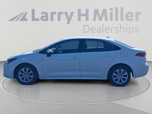 Certified 2023 Toyota Corolla LE FWD image 2