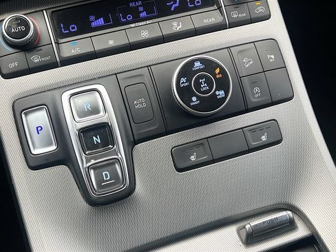 Used 2022 Hyundai Palisade SEL AWD/4WD image 16