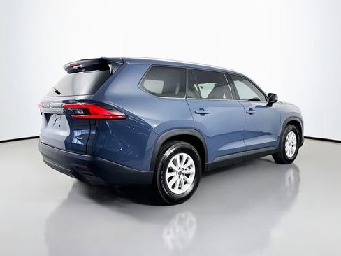 Used 2024 Toyota Grand Highlander AWD image 8