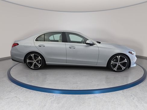 Certified 2022 Mercedes-Benz C 300 4MATIC Sedan image 4
