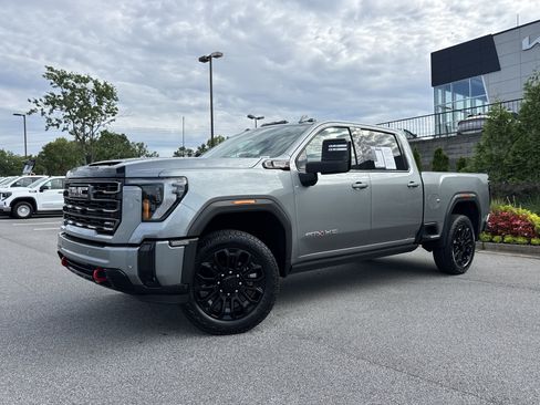 Used 2024 GMC Sierra 2500 AT4 w/ AT4 Premium Plus Package AWD/4WD image 6