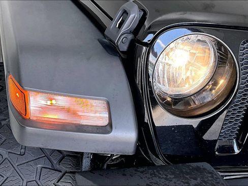 Used 2020 Jeep Wrangler Unlimited Sport S AWD/4WD image 39