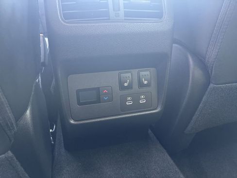 Certified 2026 Nissan Rogue Platinum w/ Tech Package AWD/4WD image 15