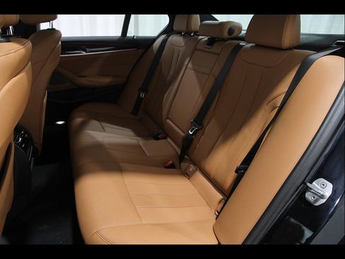 Used 2023 BMW 540i xDrive w/ M Sport Package AWD/4WD image 20