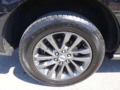 Used 2021 Ford Expedition Limited RWD image 39