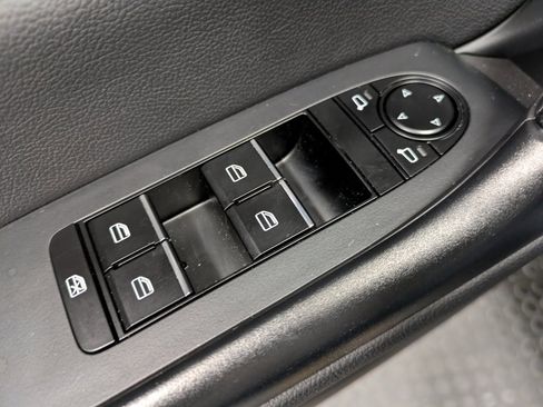 Certified 2025 MAZDA CX-50 AWD 2.5 S w/ Weather Package image 9