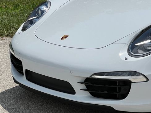 Used 2015 Porsche 911 Carrera 4S AWD/4WD image 14