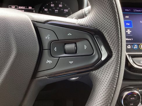 Used 2023 Chevrolet TrailBlazer LT w/ Convenience Package AWD/4WD image 32