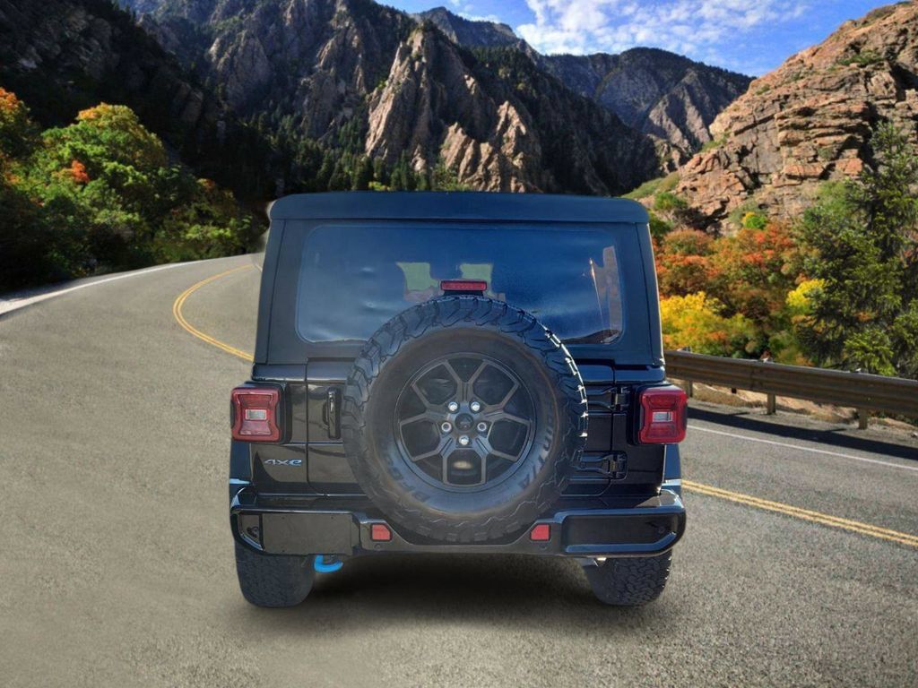 Used 2024 Jeep Wrangler High Altitude AWD/4WD image 4