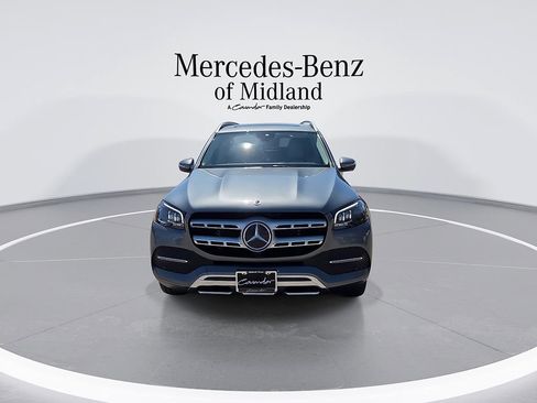 Used 2022 Mercedes-Benz GLS 450 4MATIC image 3
