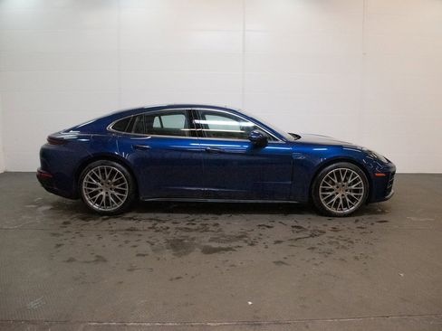 Certified 2024 Porsche Panamera 4 image 9
