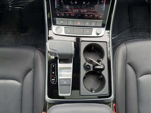 Certified 2025 Audi Q7 3.0T Premium Plus w/ Premium Plus Package AWD/4WD image 18