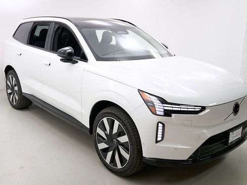 New 2026 Volvo EX90 Plus AWD/4WD image 4