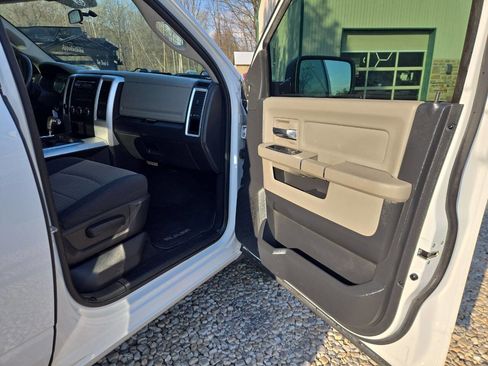 Used 2012 RAM 1500 Big Horn image 30