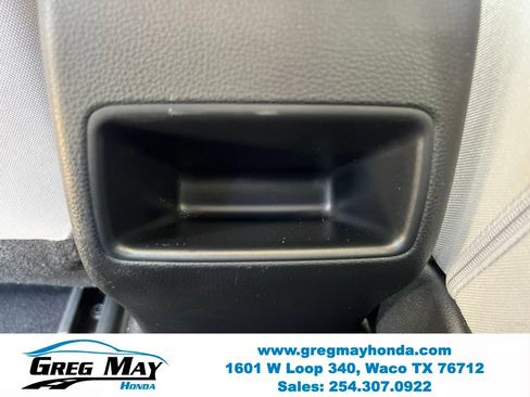 Used 2022 Toyota Corolla LE FWD image 19