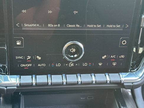 New 2025 GMC Yukon XL Elevation image 20