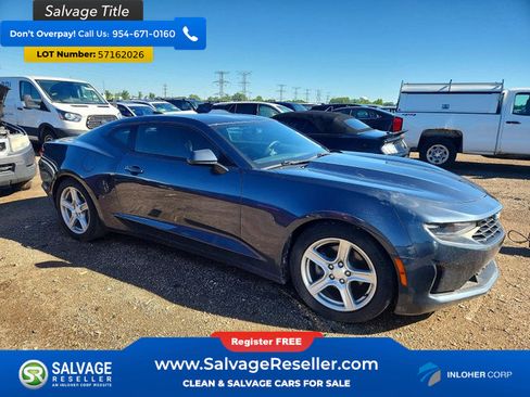 Used 2020 Chevrolet Camaro LT RWD image 5