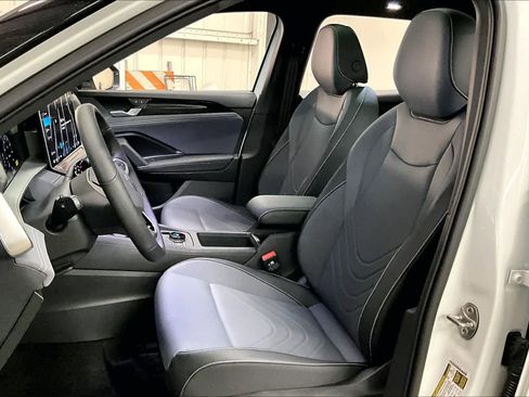 New 2026 Volkswagen Tiguan SE R-Line image 11