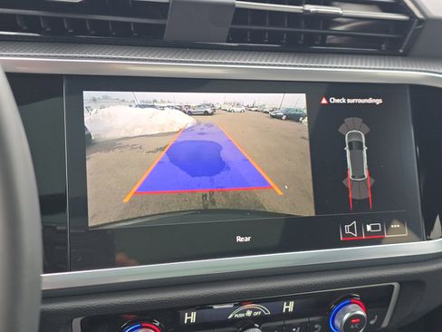 Used 2025 Audi Q3 2.0T Premium w/ Convenience Package image 24