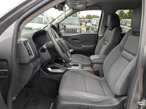 Used 2022 Nissan Frontier SV AWD/4WD image 17