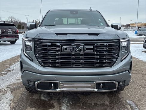 Used 2024 GMC Sierra 1500 Denali Ultimate image 2