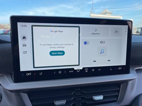 New 2026 Ford Explorer ST-Line w/ ST-Line Street Pack image 8