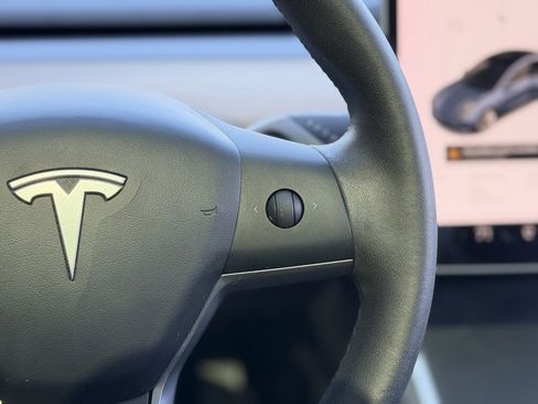 Used 2020 Tesla Model 3 Standard Range Plus image 44