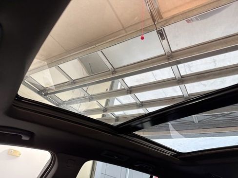 Used 2024 Cadillac XT6 Premium Luxury image 26