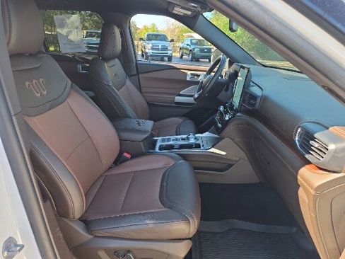 Certified 2022 Ford Explorer King Ranch w/ Class IV Trailer Tow Package image 19