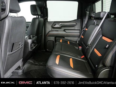 Used 2024 GMC Sierra 1500 AT4 w/ Technology Package AWD/4WD image 18