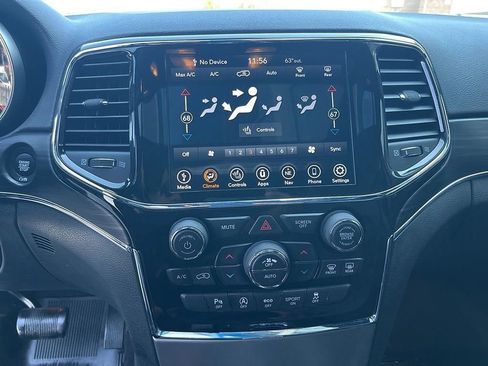 Used 2021 Jeep Grand Cherokee Limited AWD/4WD image 37
