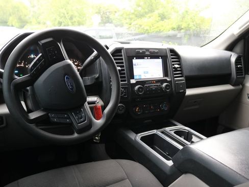 Used 2018 Ford F150 XL w/ Equipment Group 101A Mid AWD/4WD image 14