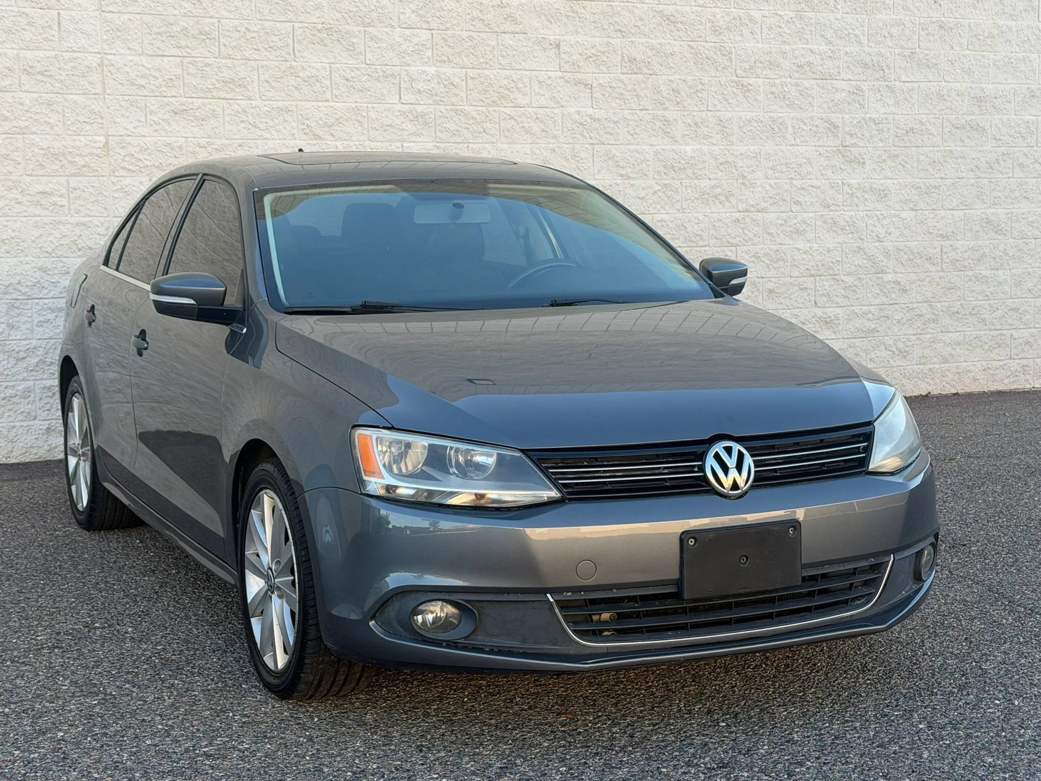 Used 2011 Volkswagen Jetta TDI FWD image 3